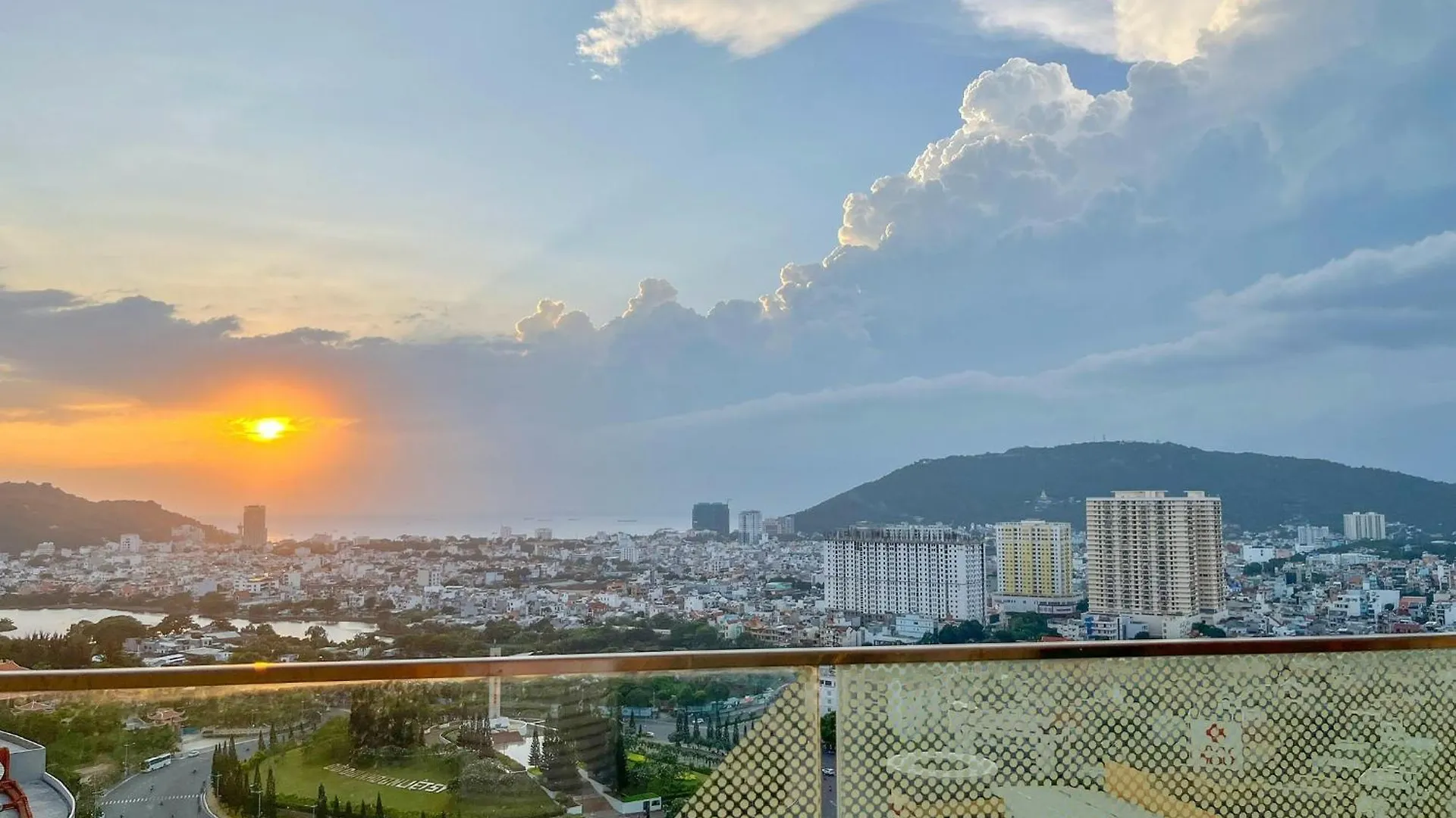 The Sóng Apartment Vũng Tàu - Xuân's Homestay  Vung Tau